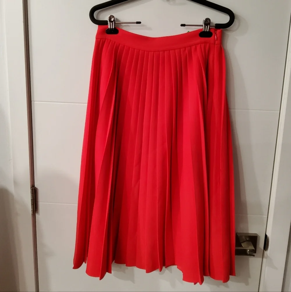 Kate Spade 100% Silk Red Pleated Midi Skirt Size 6